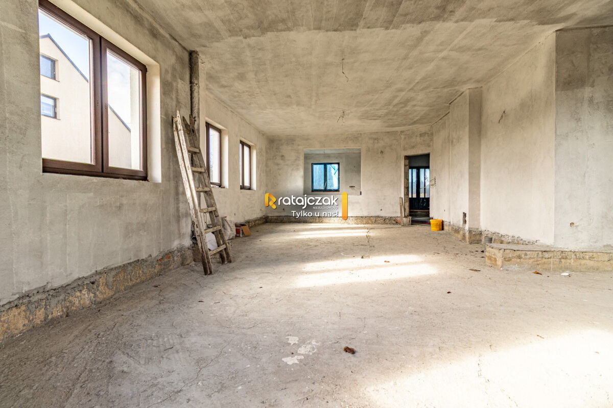 DOM WOLNOSTOJĄCY 360m2 | STARZYNO | DO WYKOŃCZENIAStarzyno