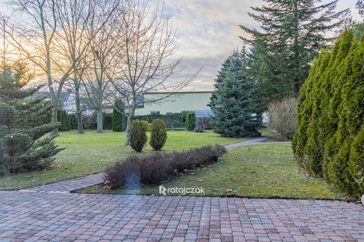 Rodzinny dom 5-pokojowy + duża działka + kawalerkaKąpino