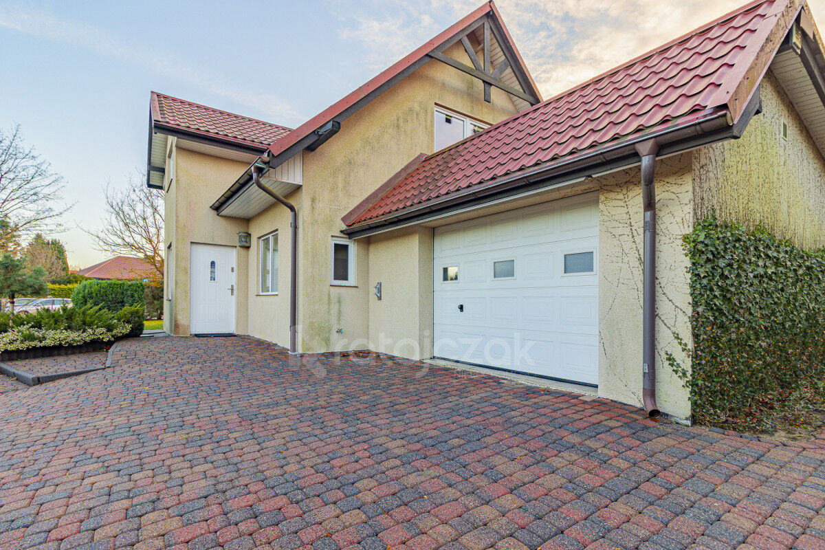 Rodzinny dom 5-pokojowy + duża działka + kawalerkaKąpino