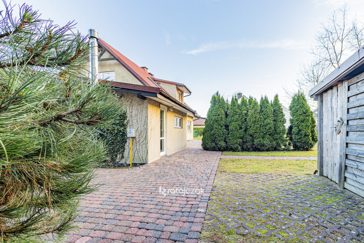 Rodzinny dom 5-pokojowy + duża działka + kawalerkaKąpino