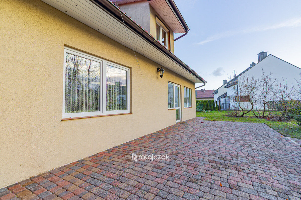 Rodzinny dom 5-pokojowy + duża działka + kawalerkaKąpino