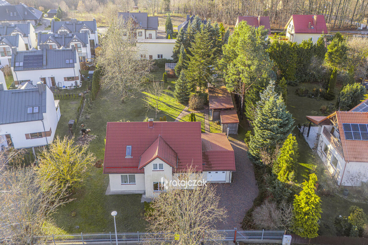 Rodzinny dom 5-pokojowy + duża działka + kawalerkaKąpino