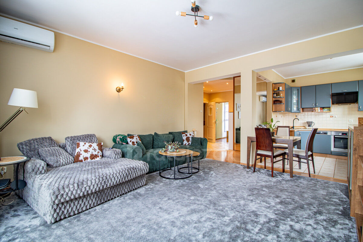 3-stronne  jasne mieszkanie - Osowa  GdańskGdańsk