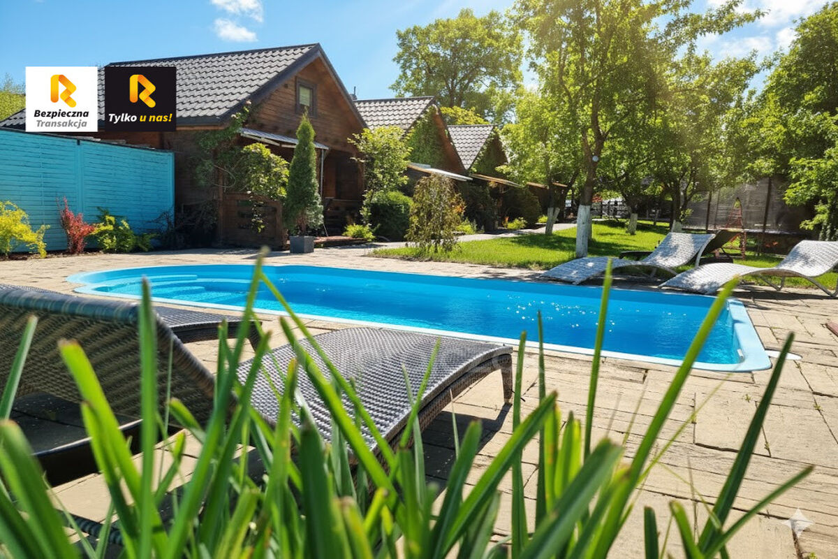 Dom jednorodzinny + 6 domków letniskowychStegna