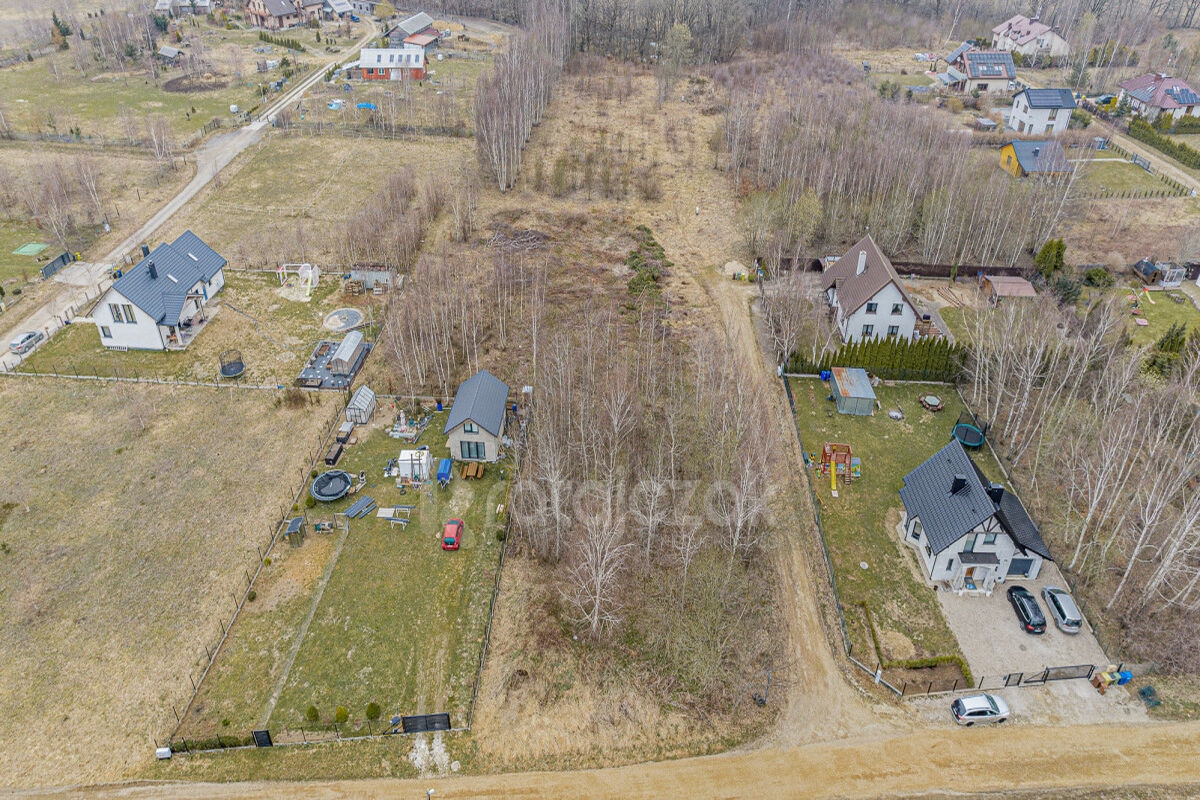 Uzbrojona działka budowlana przy lesie - WarzenkoWarzenko