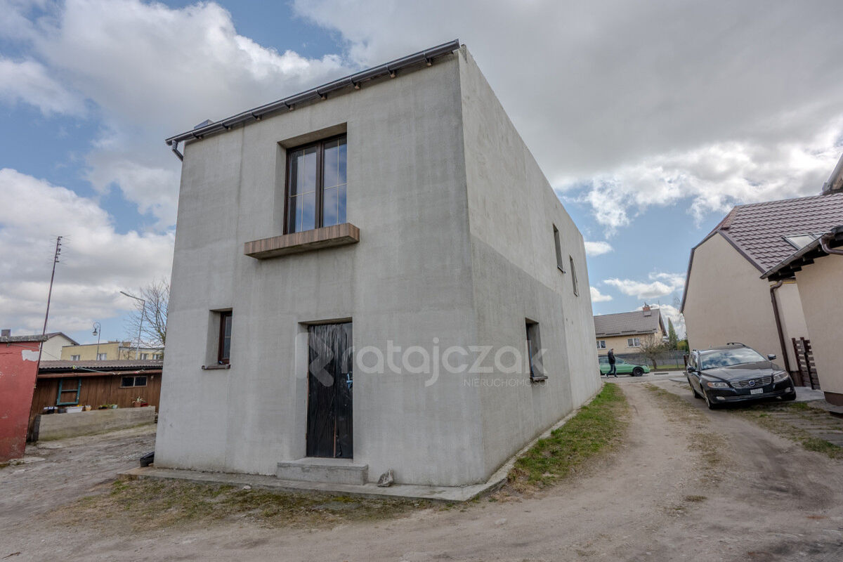 Przestronny dom z potencjałem do wykończeniaZblewo