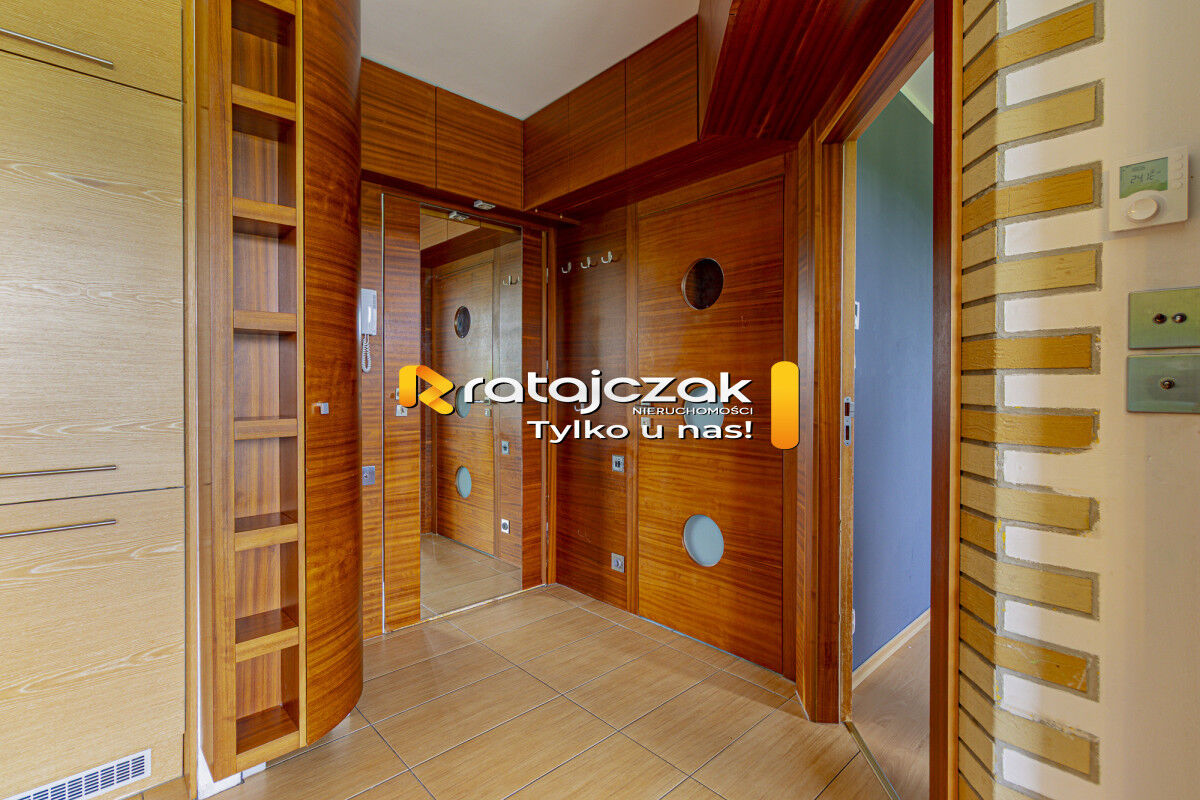 2 pokoje | 28 8 m2 | piwnica | miejsce postojoweBolszewo