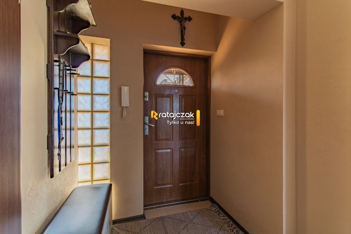 Bliźniak z Potencjałem | Działka 703 m² | RadunicaRadunica
