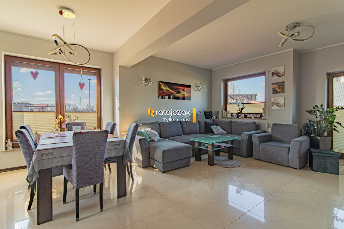 Bliźniak z Potencjałem | Działka 703 m² | RadunicaRadunica