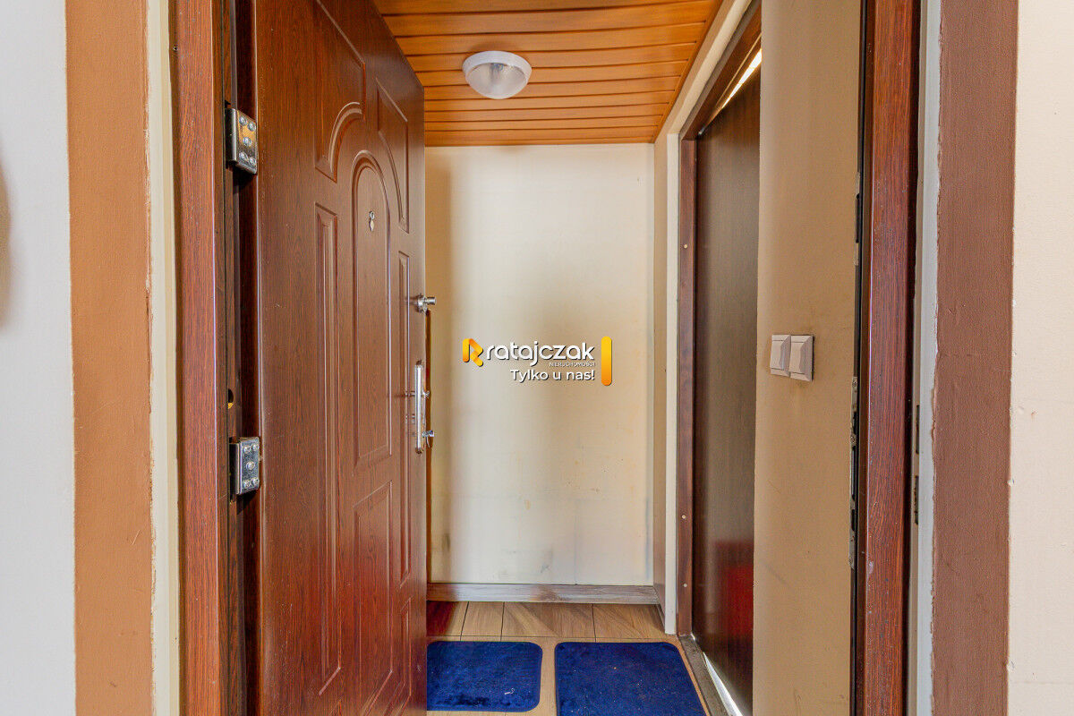 Bliźniak z Potencjałem | Działka 703 m² | RadunicaRadunica