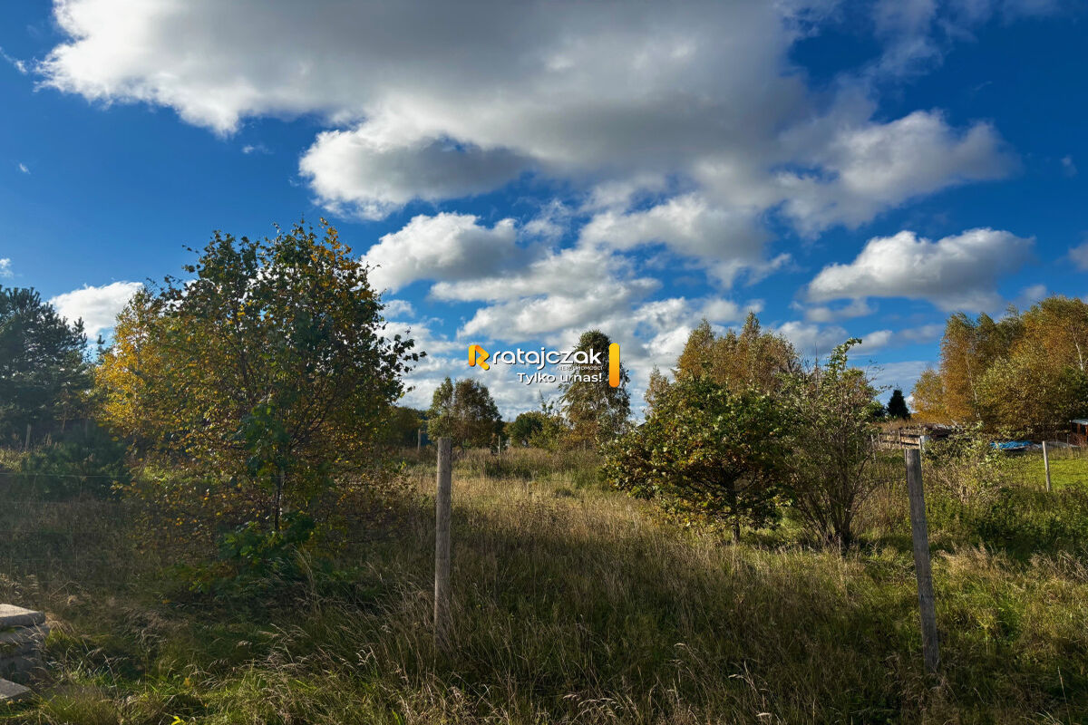 Urokliwa działka budowlana 1001 m² w Warznie – Warzno