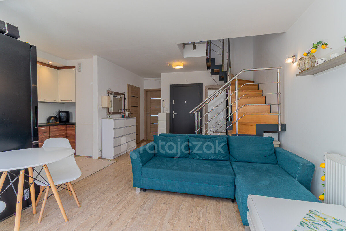 dwupoziomowe | dwie łazienki | taras | z garażemReda