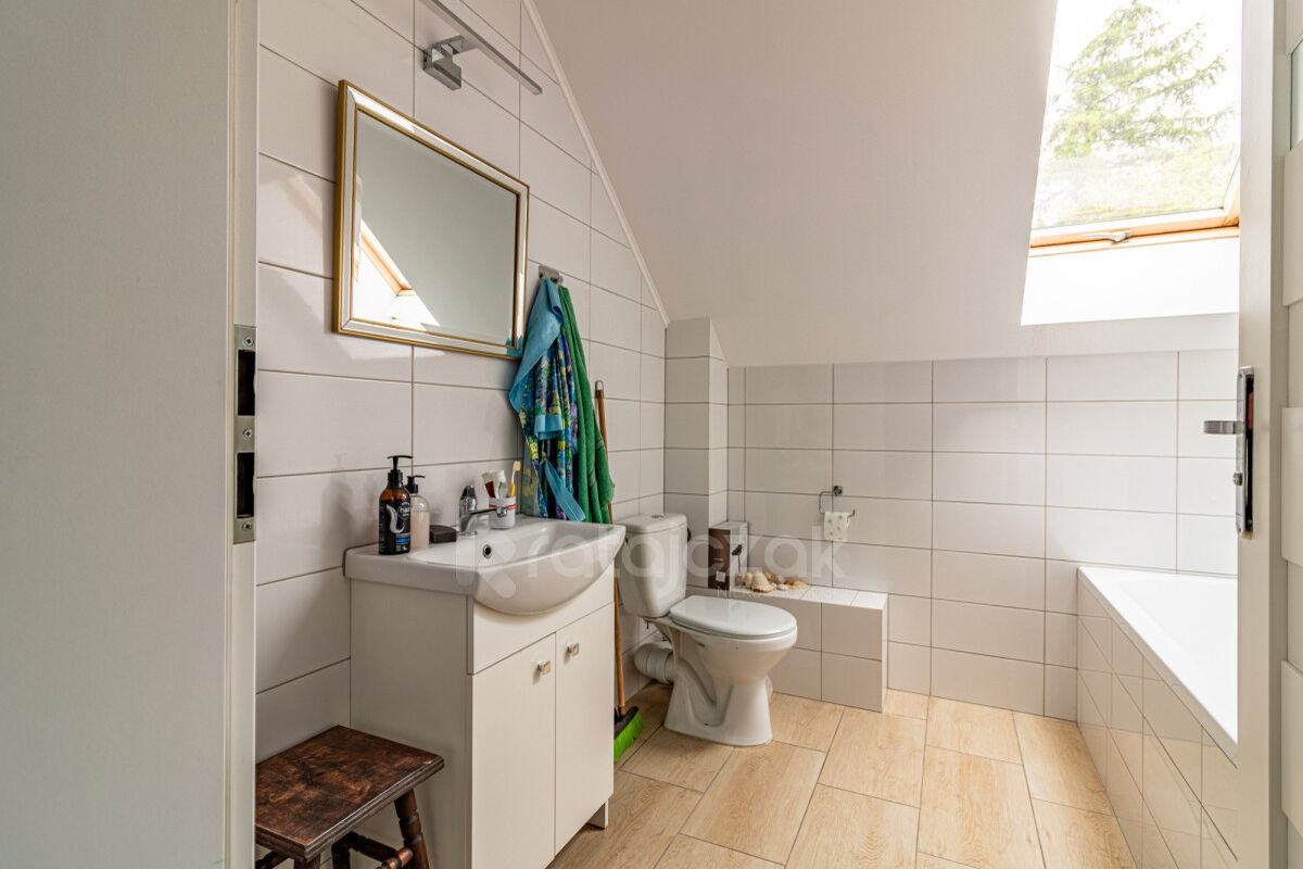 Wyjątkowy  dwukondygnacyjny dom jednorodzinnyŻukowo