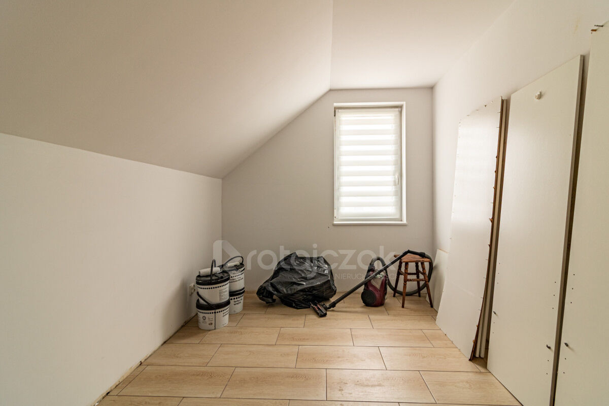 Wyjątkowy  dwukondygnacyjny dom jednorodzinnyŻukowo