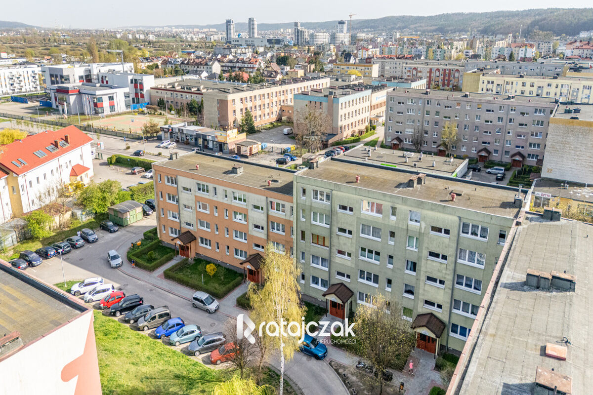 3 pokoje | z balkonem od południa | I piętro | – Reda