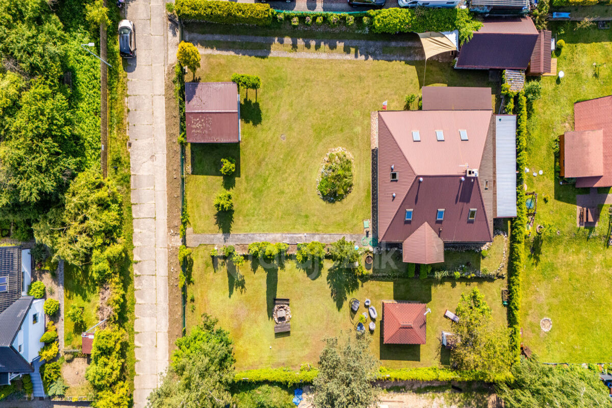 DOM WOLNOSTOJĄCY | 2007r | NADOLE | NAD JEZIOREMNadole