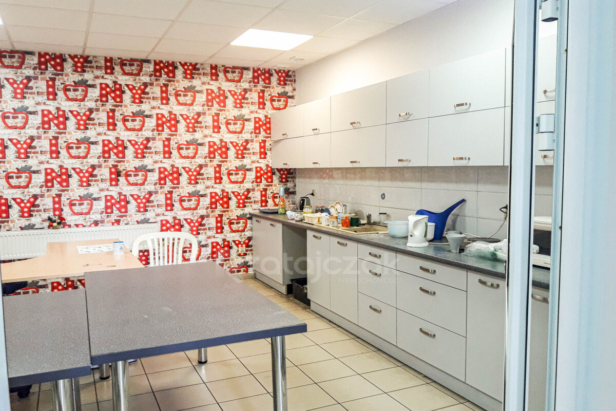 Magazyn z zapleczem biurowo-socjalnym | Pruszcz GdPruszcz Gdański