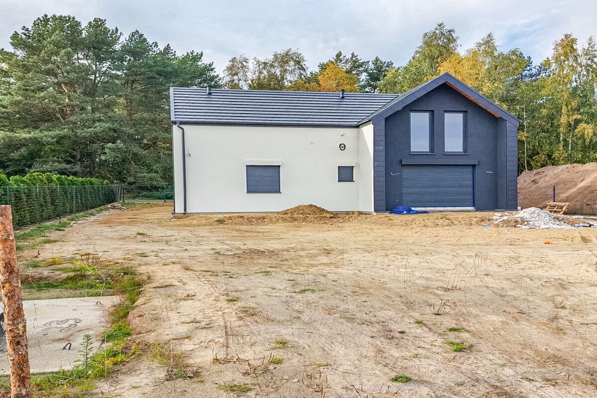 Działka nad morzem z 2 budynkami|Las|4 lokaleChłapowo