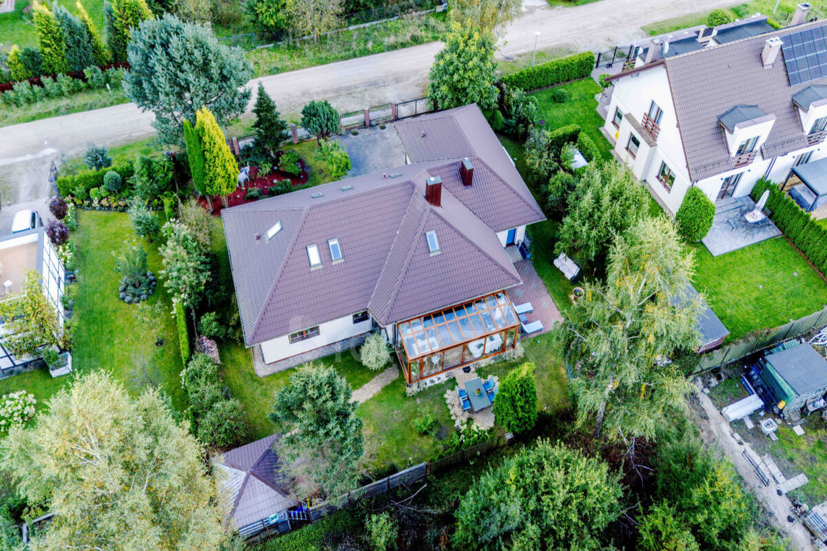 Willa z pięknym ogrodem zimowym | garażKąpino