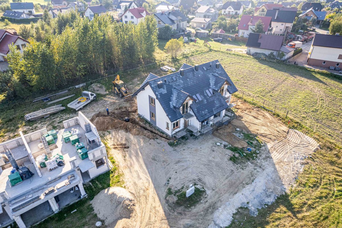 Bliźniak z pompą ciepła | odbiór - kwiecień 2024 |Szemud