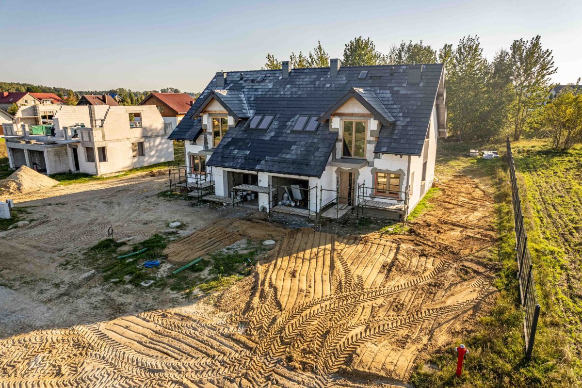 Bliźniak z pompą ciepła | odbiór - kwiecień 2024 |Szemud