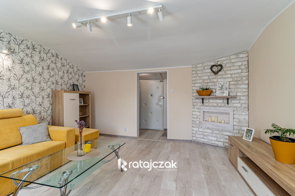 CENTRUM  2 POK  2 Piętro  WYPOSAŻONE  SKM  SZKOŁYWejherowo