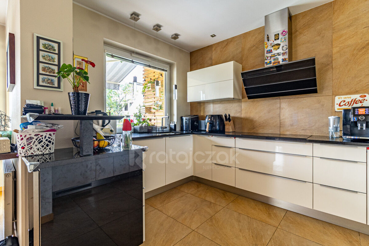 Mieszkanie  Rumia   83 m²Rumia