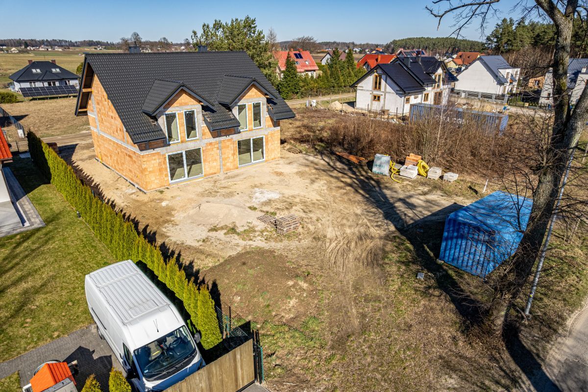 Centrum|5 pokoi| Garaż|Szkoła 900m|Wysoki StandardKębłowo