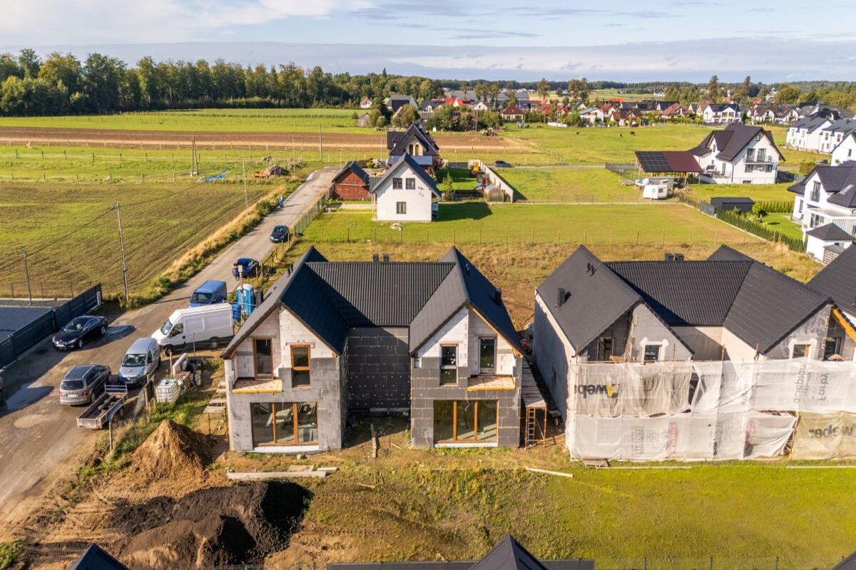 Bliźniak w Kębłowie  pompa ciepła  fotowoltaika B1Kębłowo