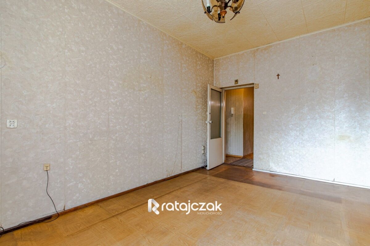3 POK w centrum z piwnicą  1 piętro  do remontuWejherowo