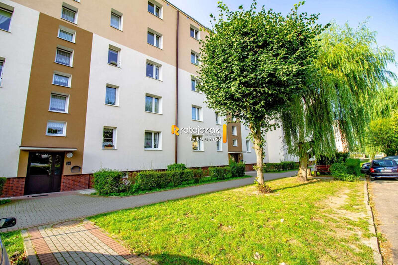 Po generalnym remoncie|2 POK na wynajem|SKM|szkoły - Wejherowo