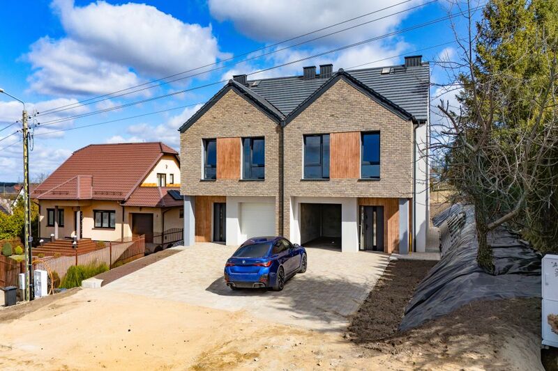 Bliźniak w centrum Luzina   dobra komunikacja z S6 - Luzino