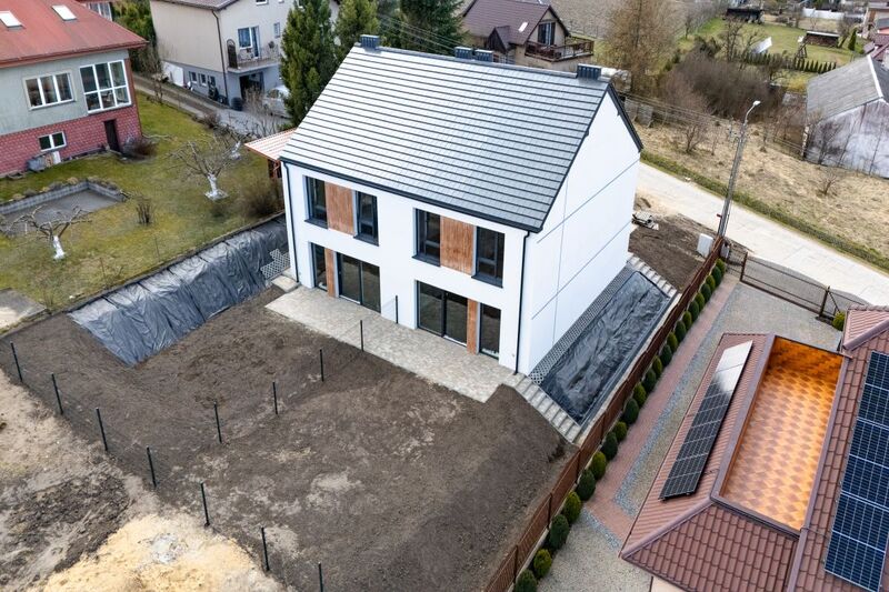 Bliźniak w centrum Luzina   dobra komunikacja z S6 - Luzino