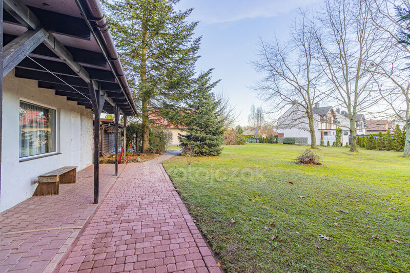 Rodzinny dom 5-pokojowy + duża działka + kawalerka - Kąpino