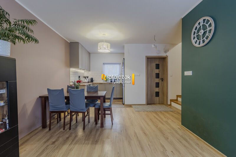 87 59 m2 z ogródkiem 70 m2 | 2 miejsca postojowe - Luzino