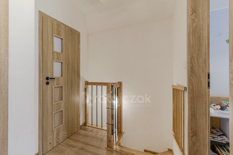 87 59 m2 z ogródkiem 70 m2 | 2 miejsca postojowe - Luzino