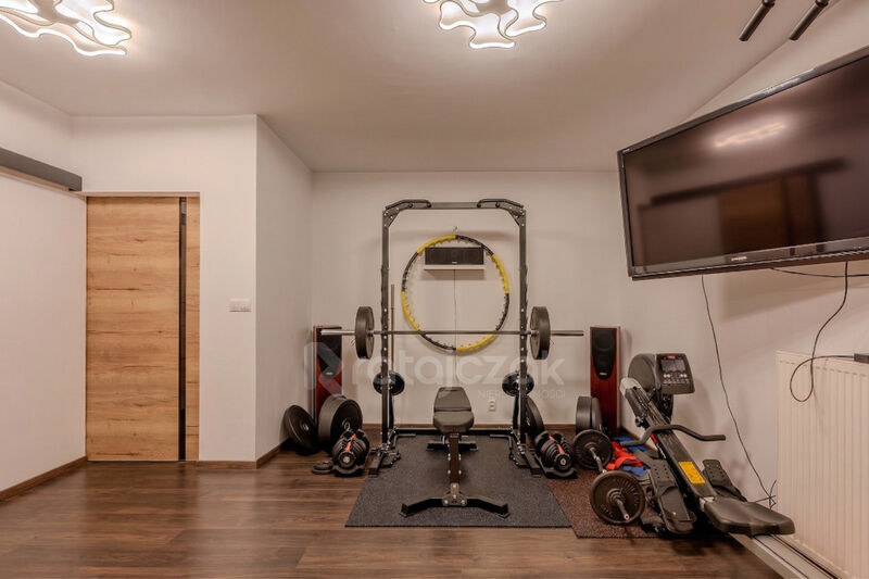 Przestronny dom z potencjałem na 3 mieszkania! - Gdańsk