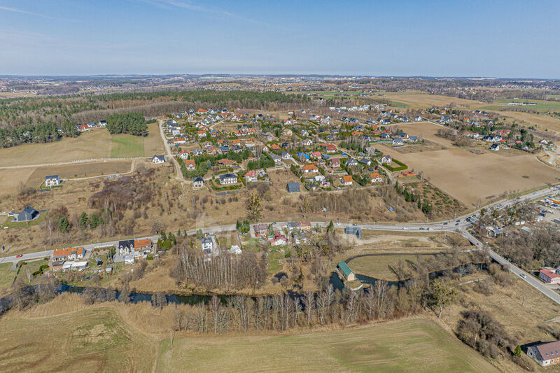 Działka budowlana- Lniska   WZ na 3 budynki - Lniska