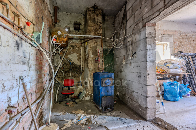 Przestronny dom z potencjałem do wykończenia - Zblewo