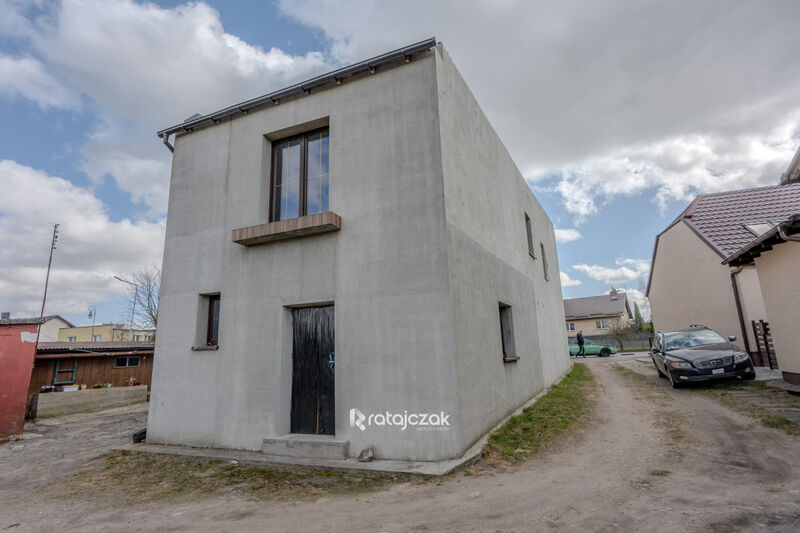 Przestronny dom z potencjałem do wykończenia - Zblewo