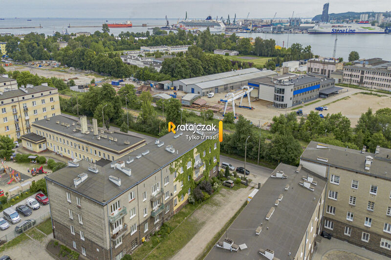 Z potencjałem  wysokie sufity  opcja ponad 120 m2 - Gdynia
