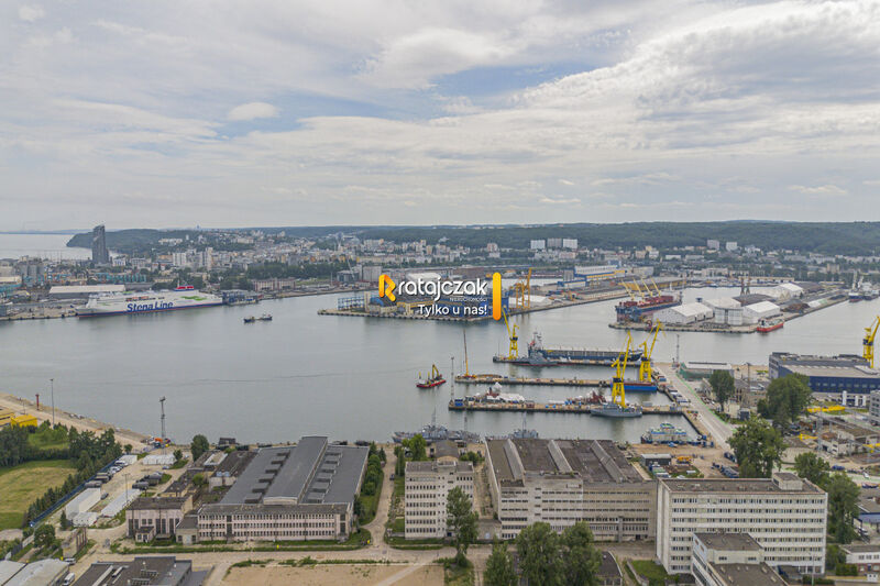 Z potencjałem  wysokie sufity  opcja ponad 120 m2 - Gdynia