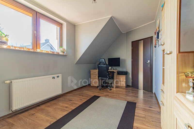 Bliźniak z Potencjałem | Działka 703 m² | Radunica - Radunica