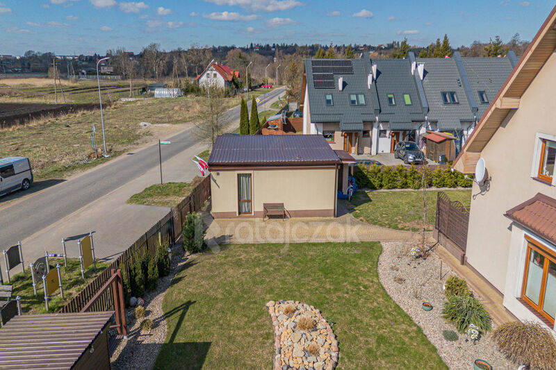 Bliźniak z Potencjałem | Działka 703 m² | Radunica - Radunica