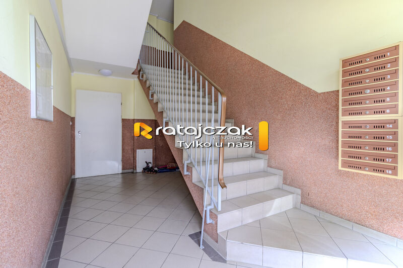 2 pokoje | 28 8 m2 | piwnica | miejsce postojowe - Bolszewo