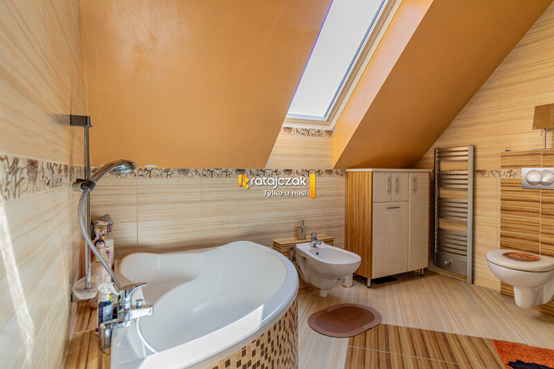 Bliźniak z Potencjałem | Działka 703 m² | Radunica - Radunica