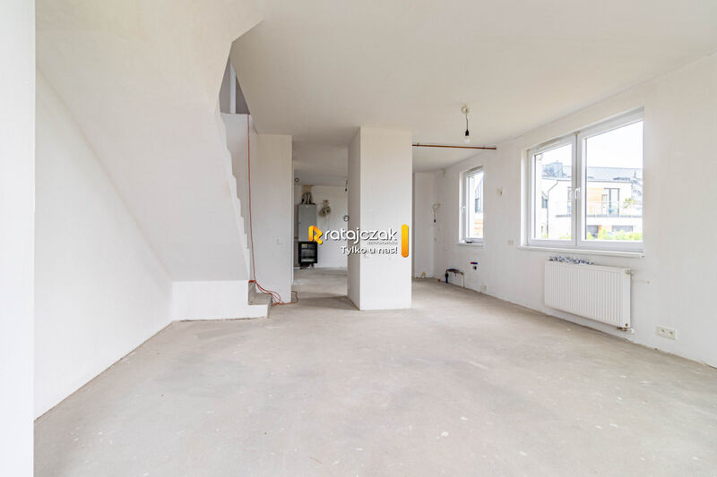 Dom z ogrodem|m. postojowe|strzeżone| Sierra Golf - Pętkowice
