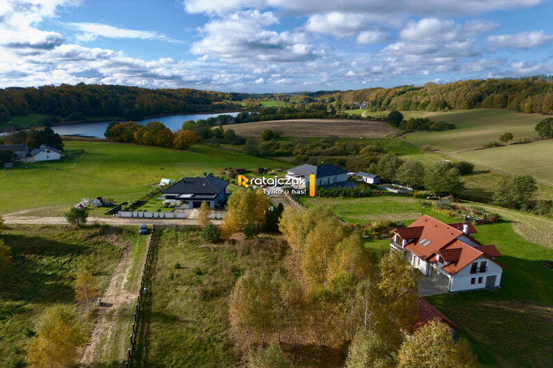 Urokliwa działka budowlana 1001 m² w Warznie - Warzno