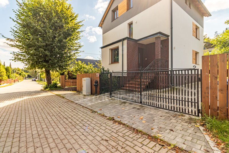 2 domy | Przestrzeń i komfort | Garaż | Luzino - Luzino