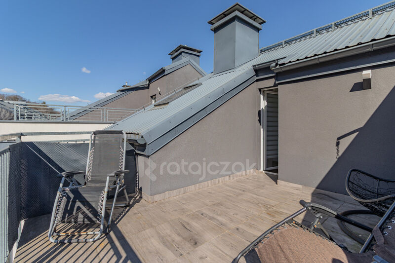 dwupoziomowe | dwie łazienki | taras | z garażem - Reda